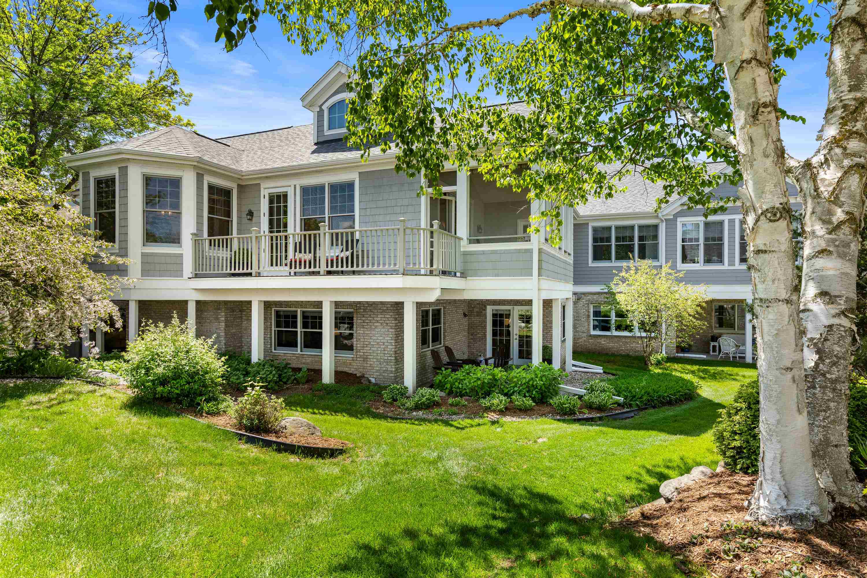 7 Settler Hill Circle