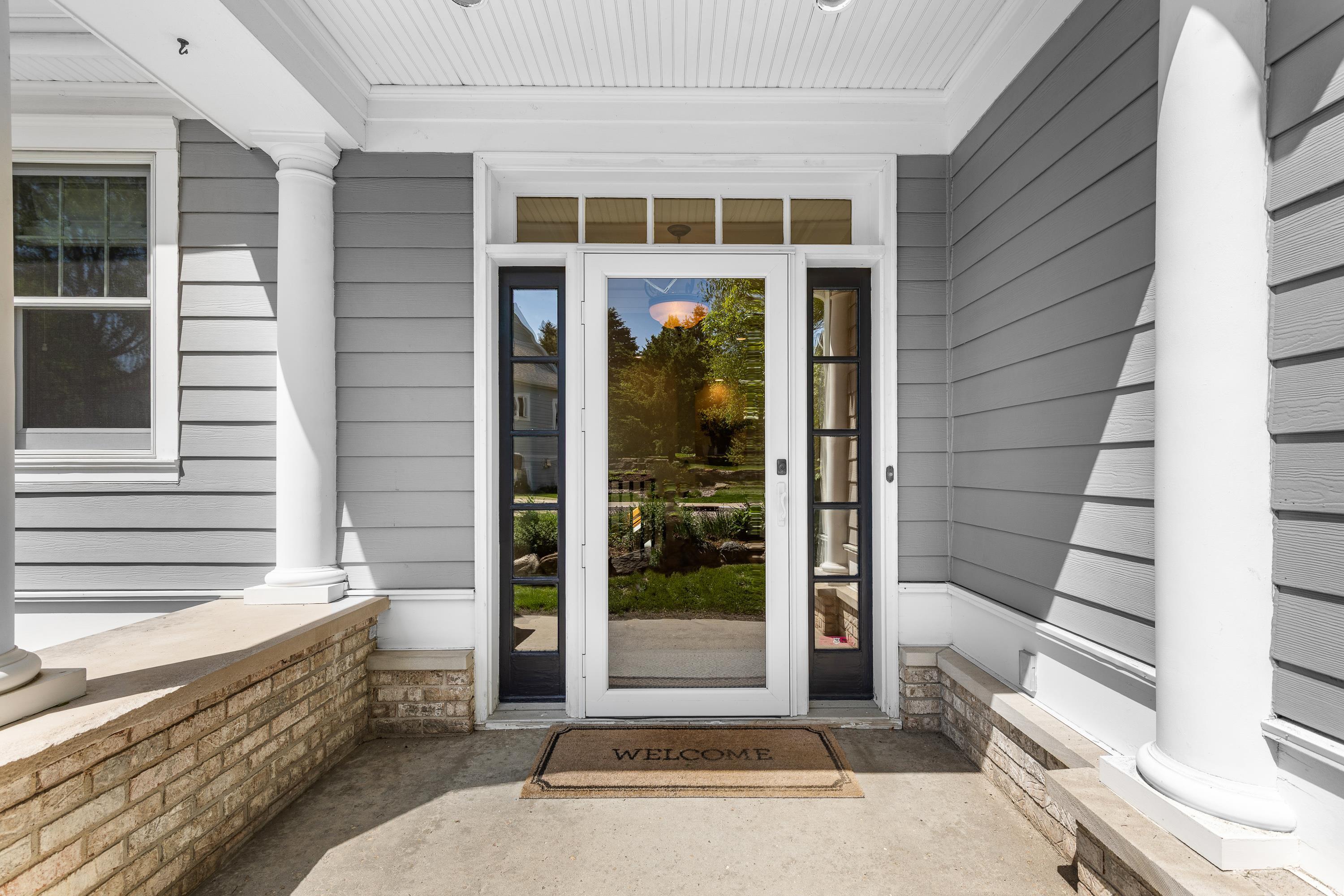 7 Settler Hill Circle