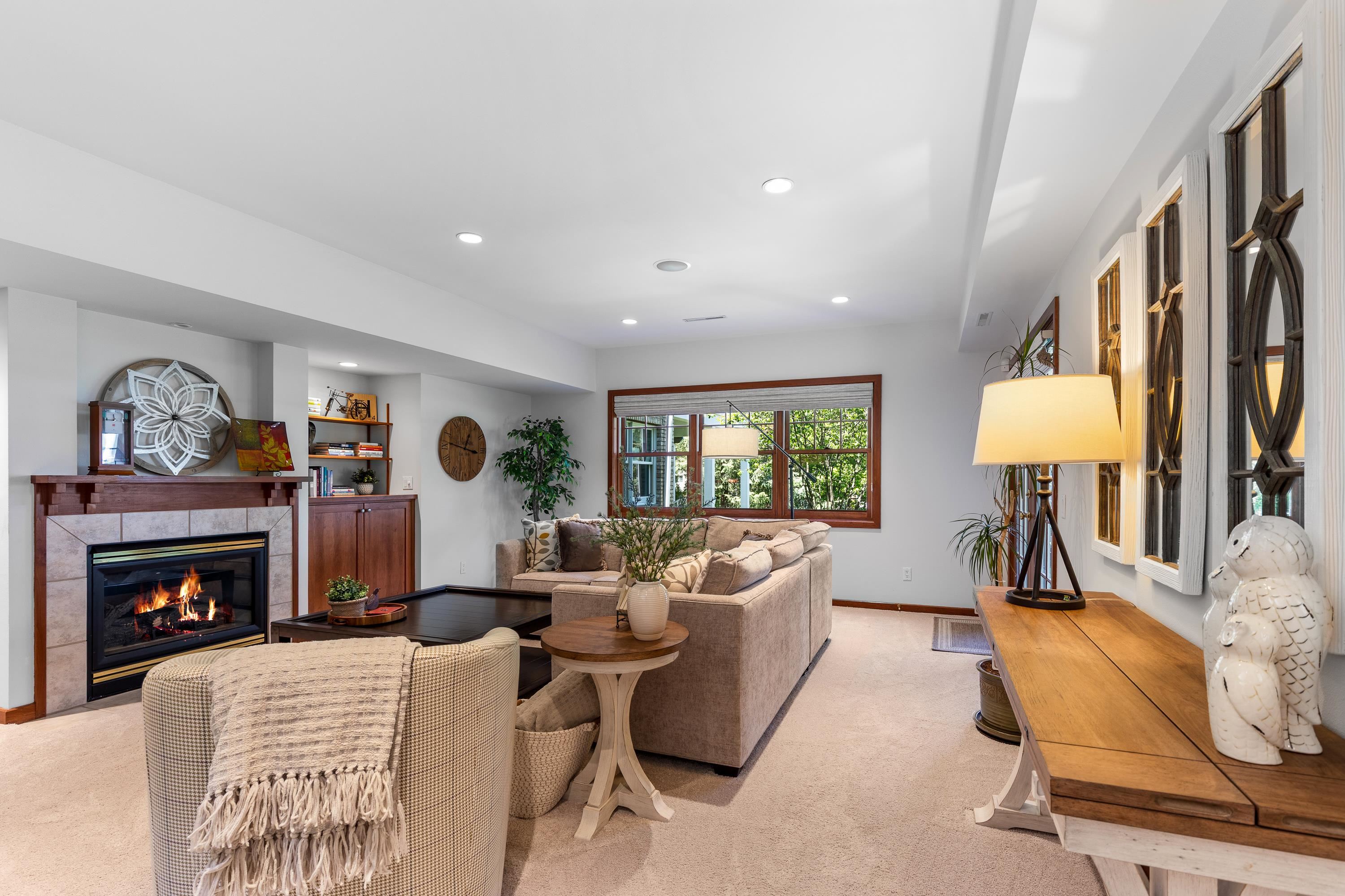 7 Settler Hill Circle