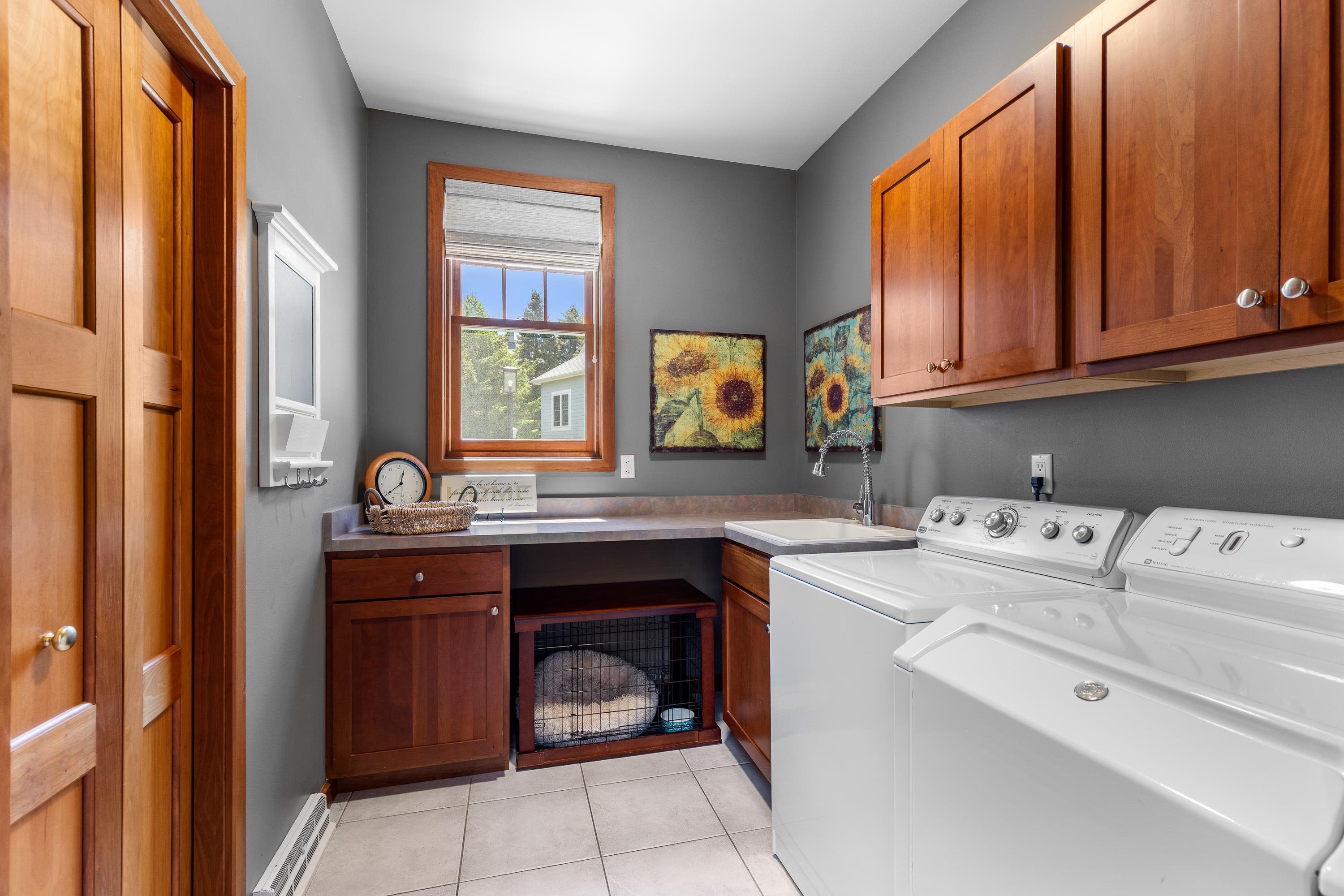 7 Settler Hill Circle