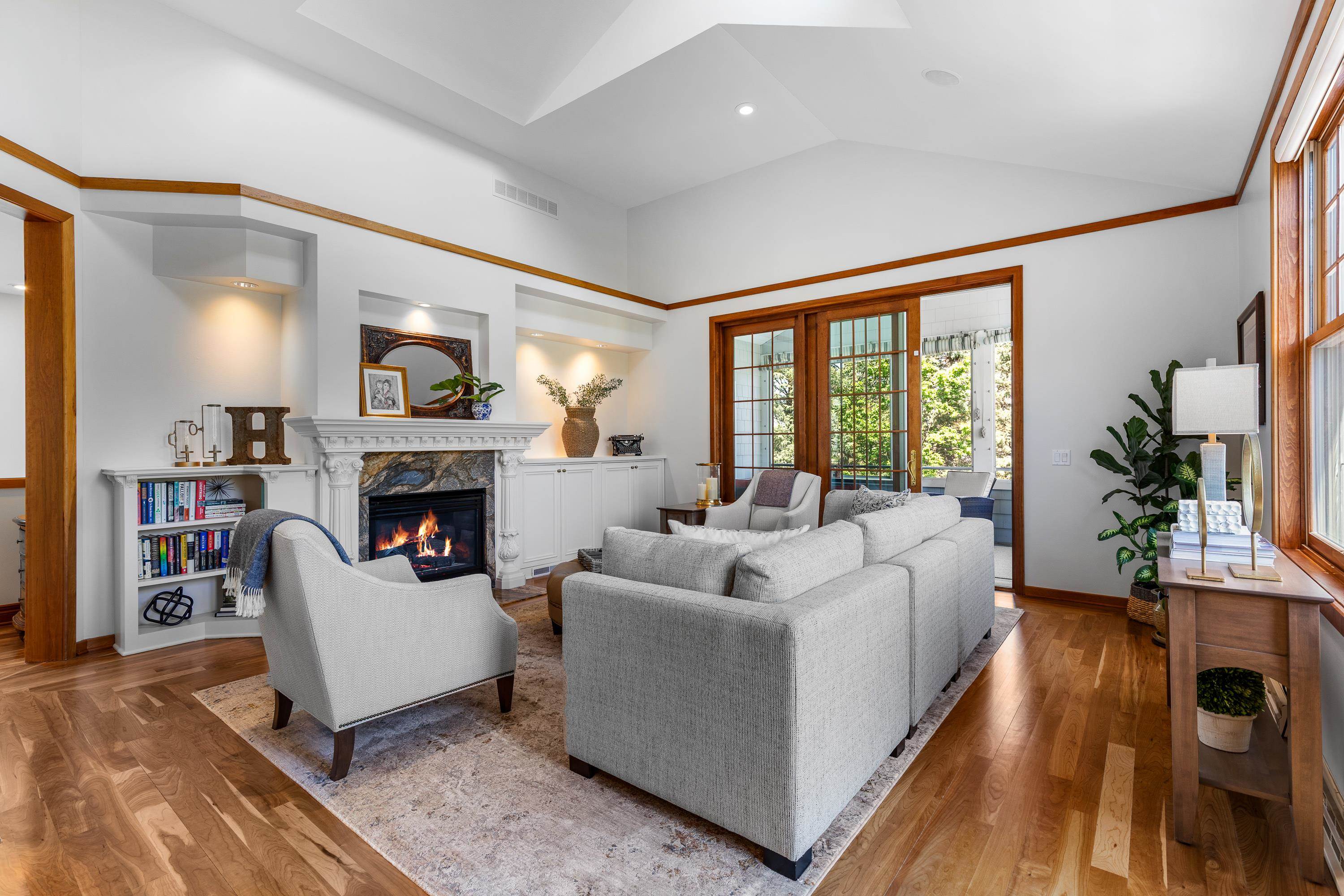 7 Settler Hill Circle