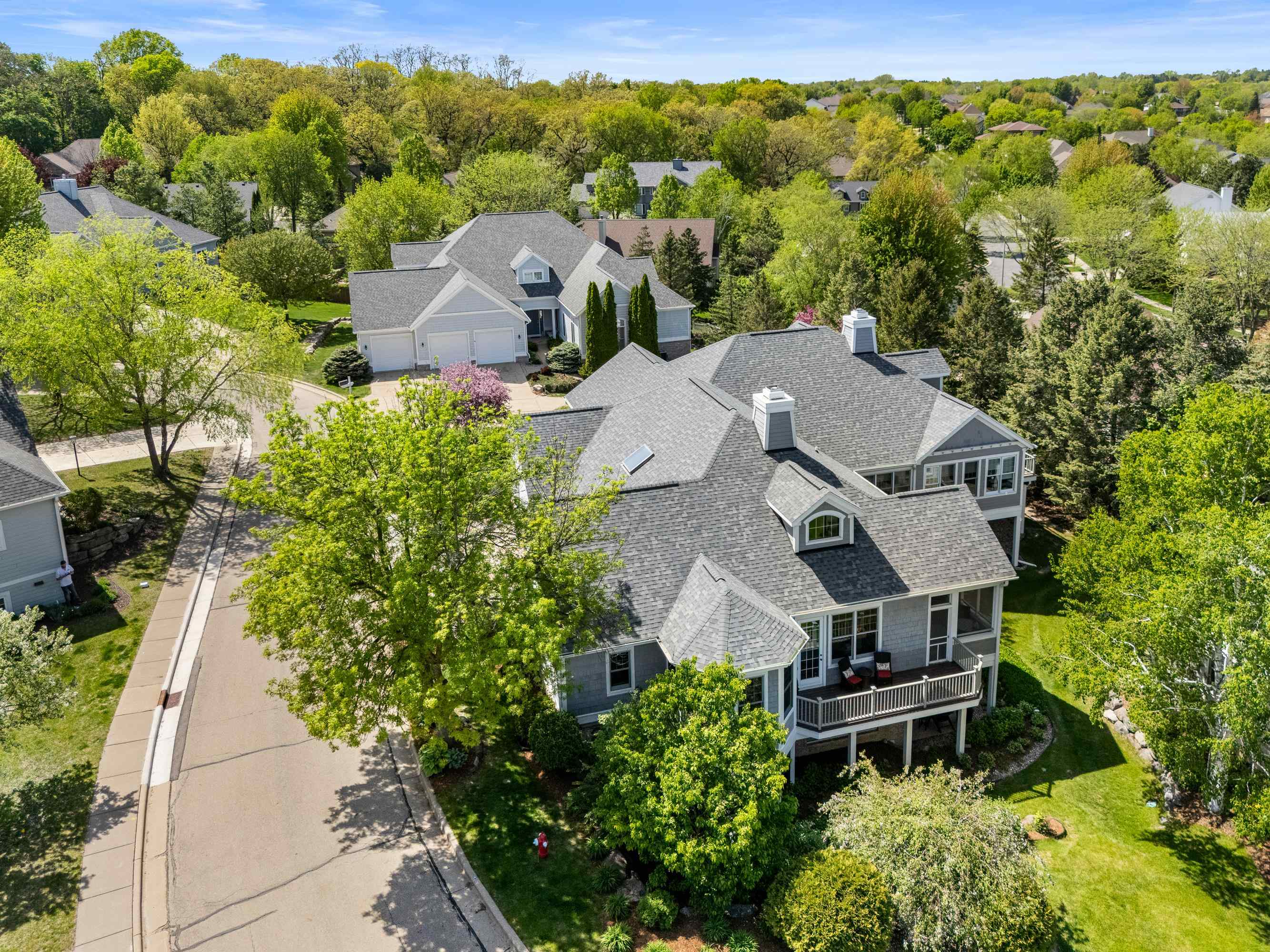 7 Settler Hill Circle