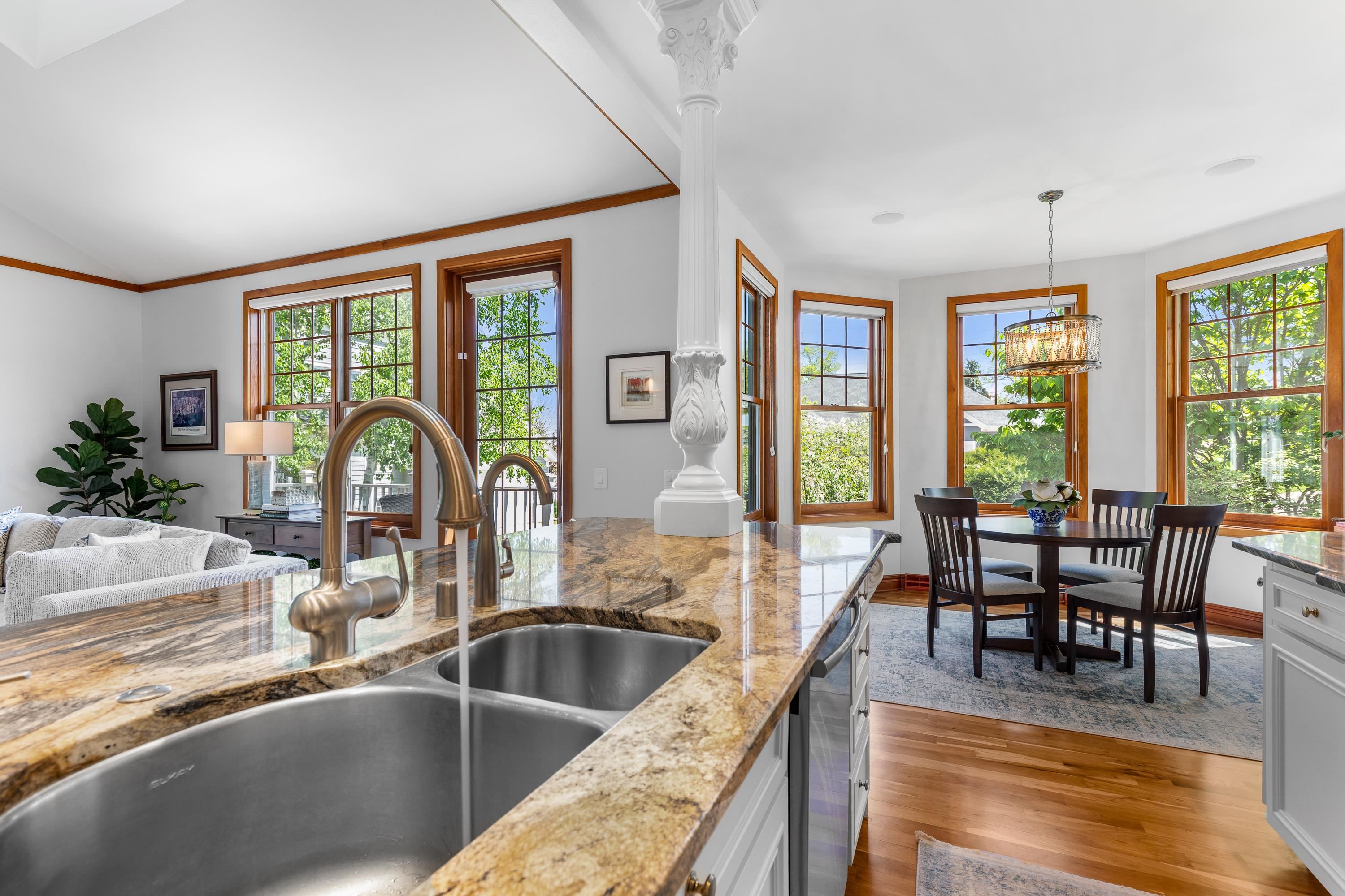 7 Settler Hill Circle