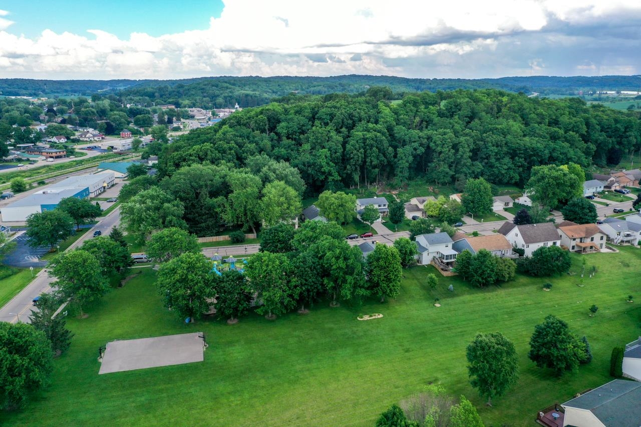 2133 Hillebrand Drive