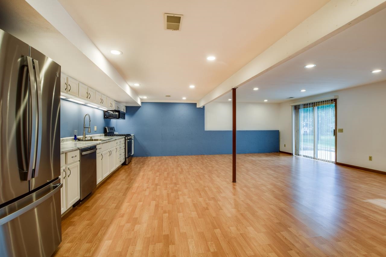 2133 Hillebrand Drive