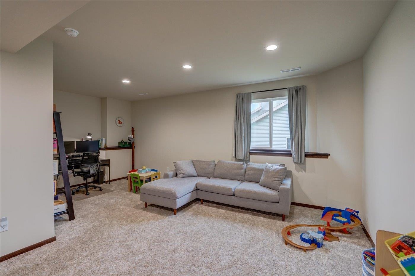 1301 Manor Drive