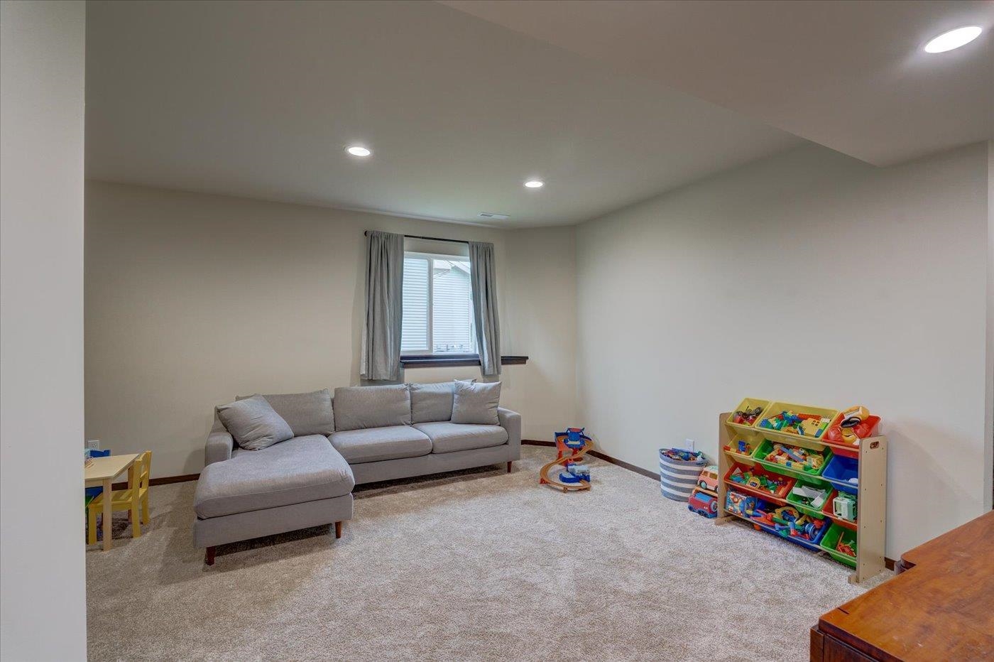 1301 Manor Drive