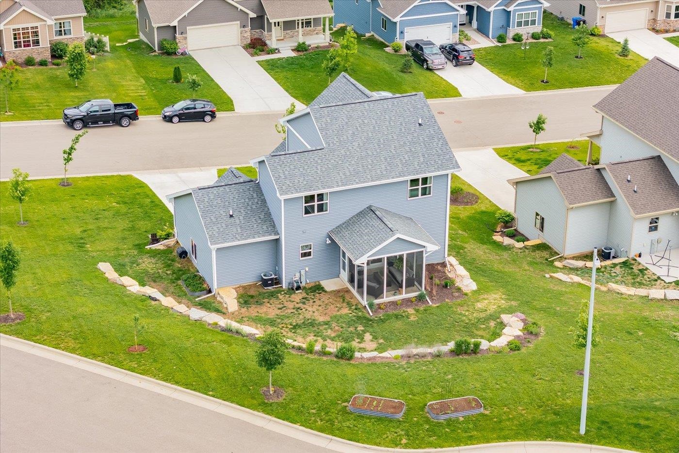 1301 Manor Drive