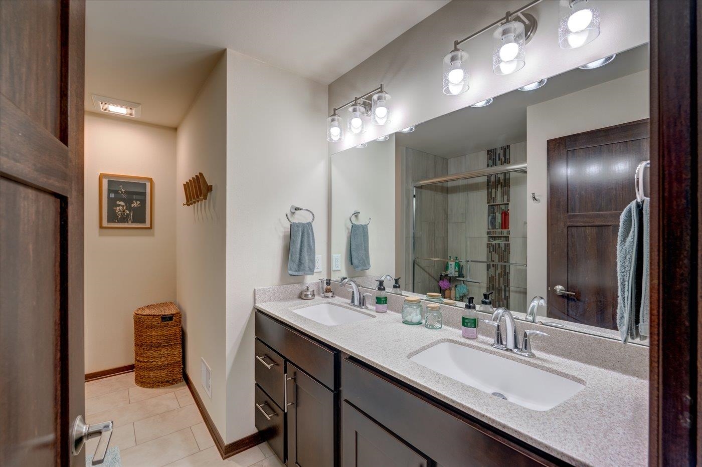 1301 Manor Drive