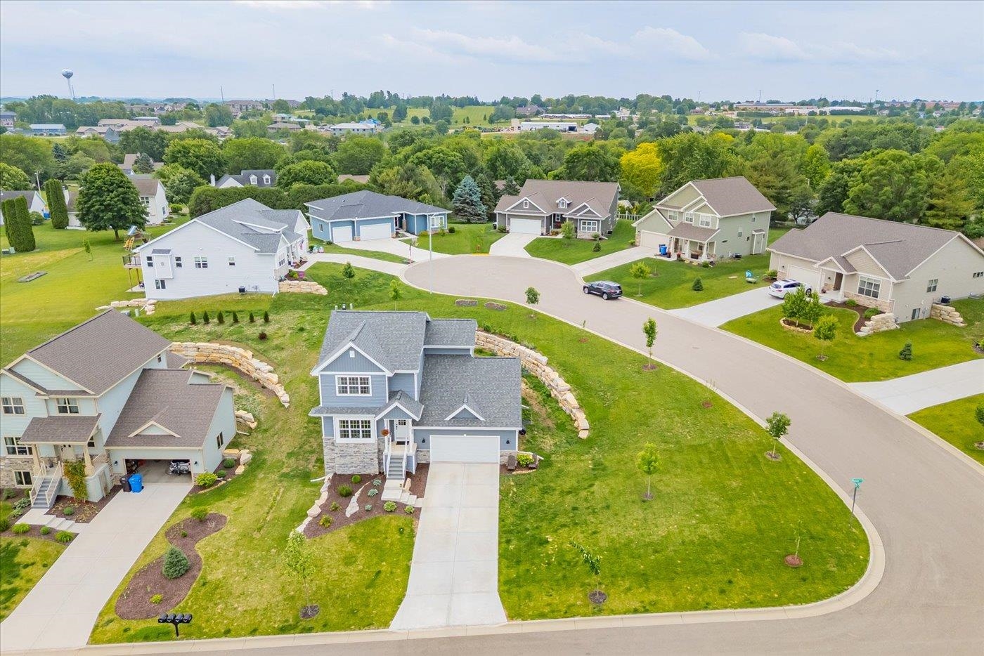1301 Manor Drive