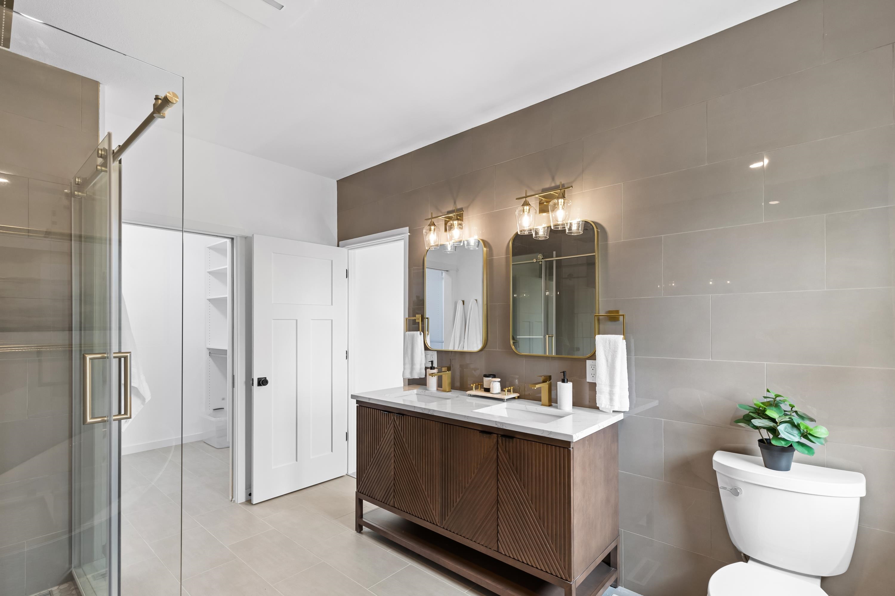 1270 Stonehaven Drive