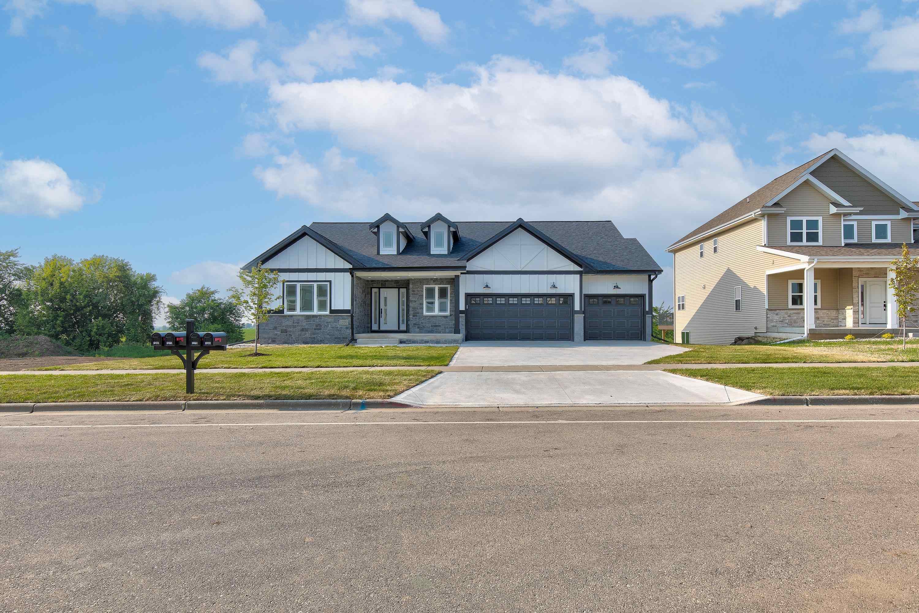 1270 Stonehaven Drive