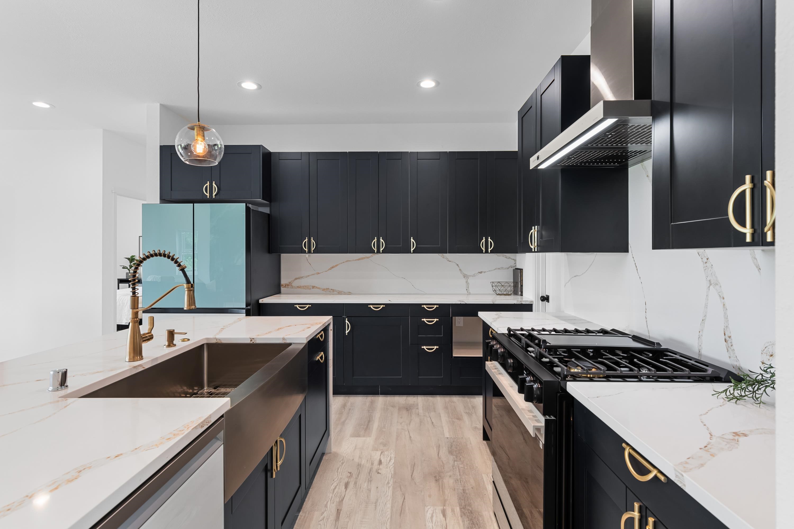 1270 Stonehaven Drive