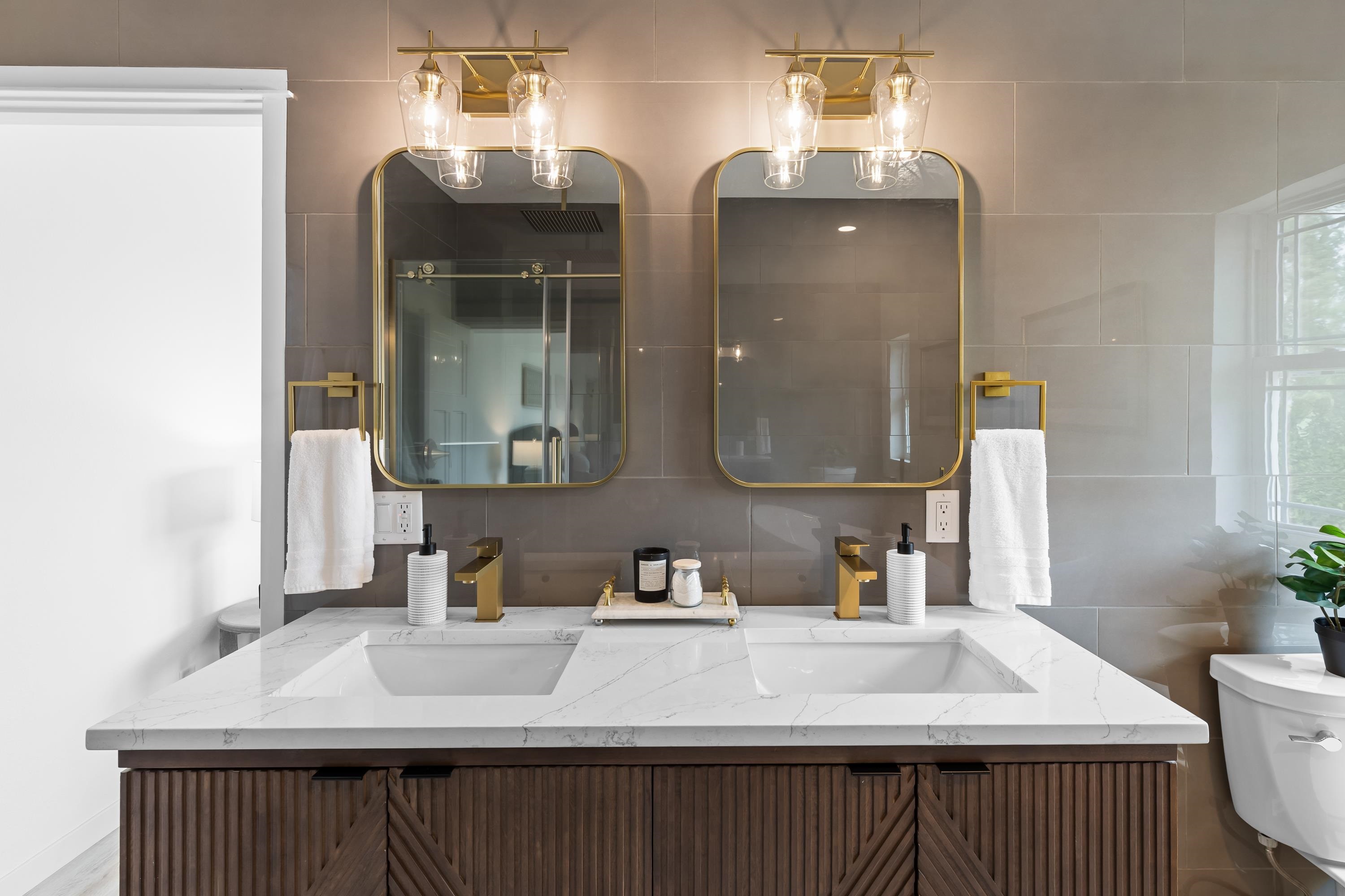 1270 Stonehaven Drive