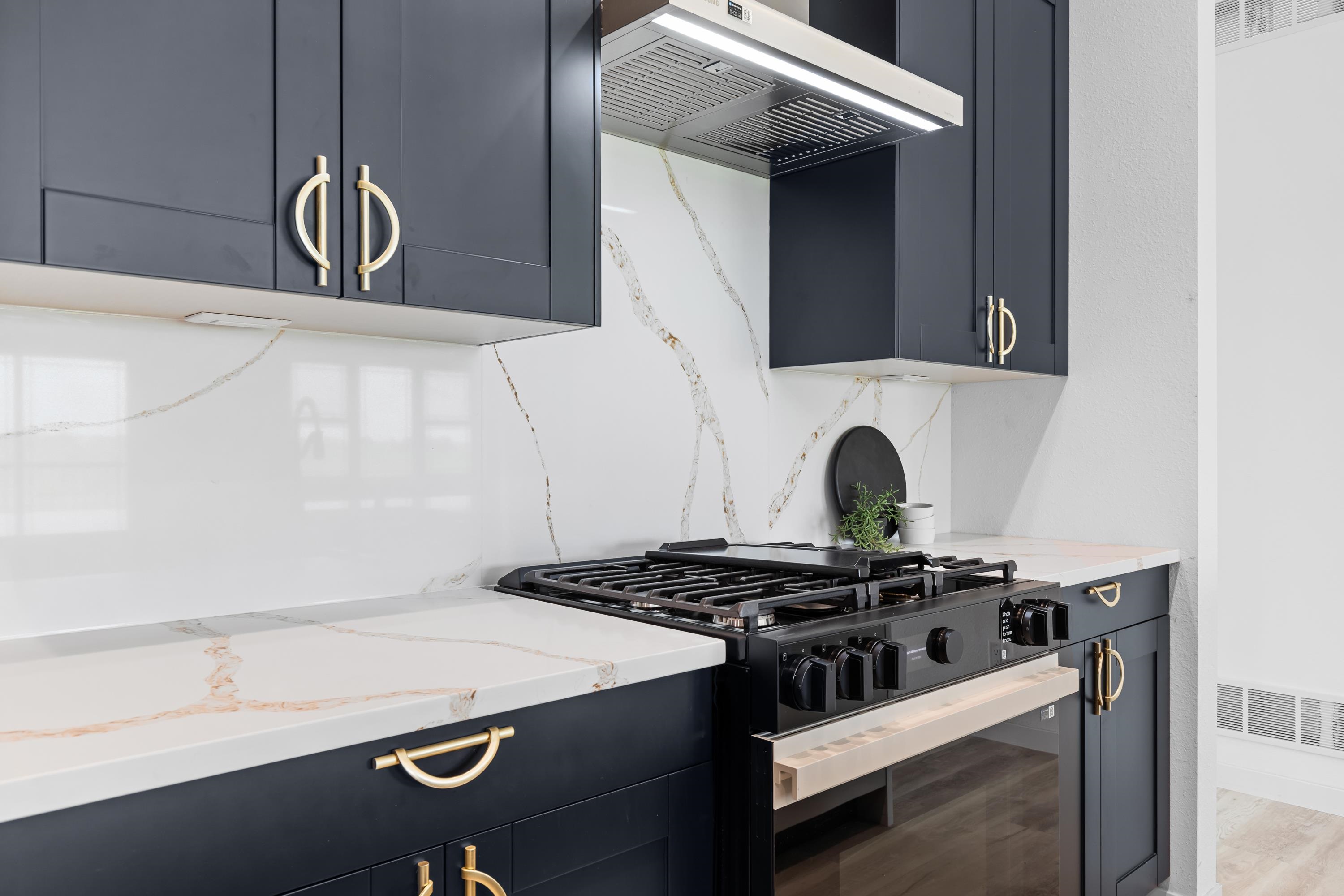 1270 Stonehaven Drive