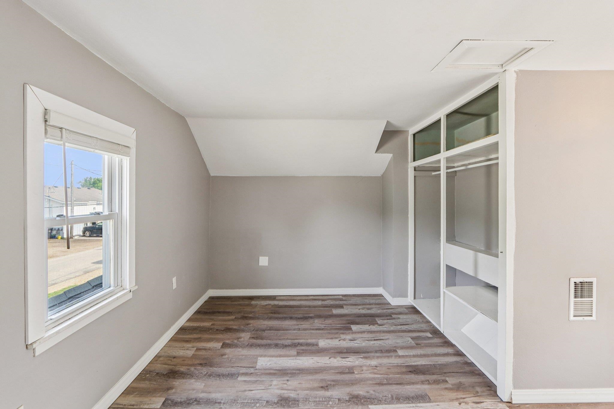 1383 Range Trail