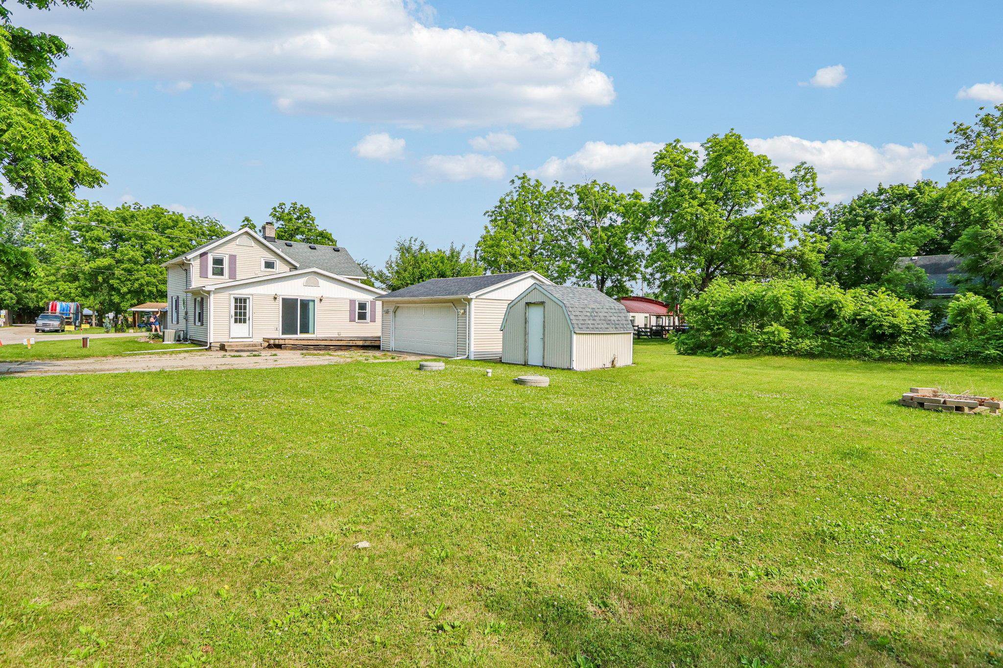 1383 Range Trail