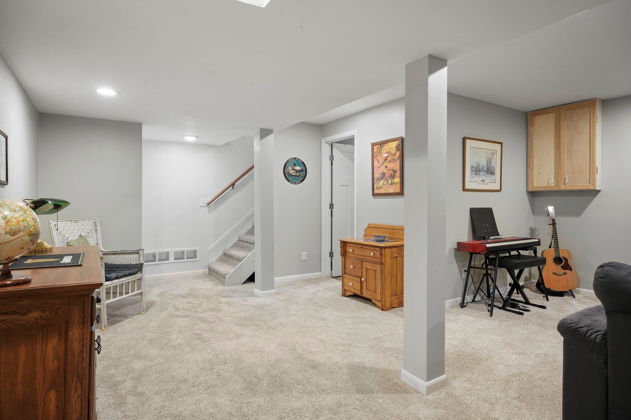 5325 Oak Crest Place