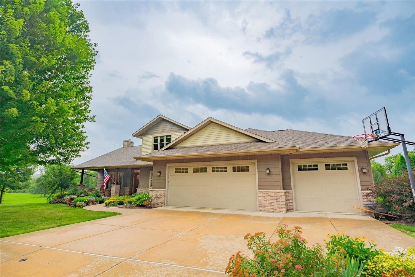 7022 Laufenberg Boulevard