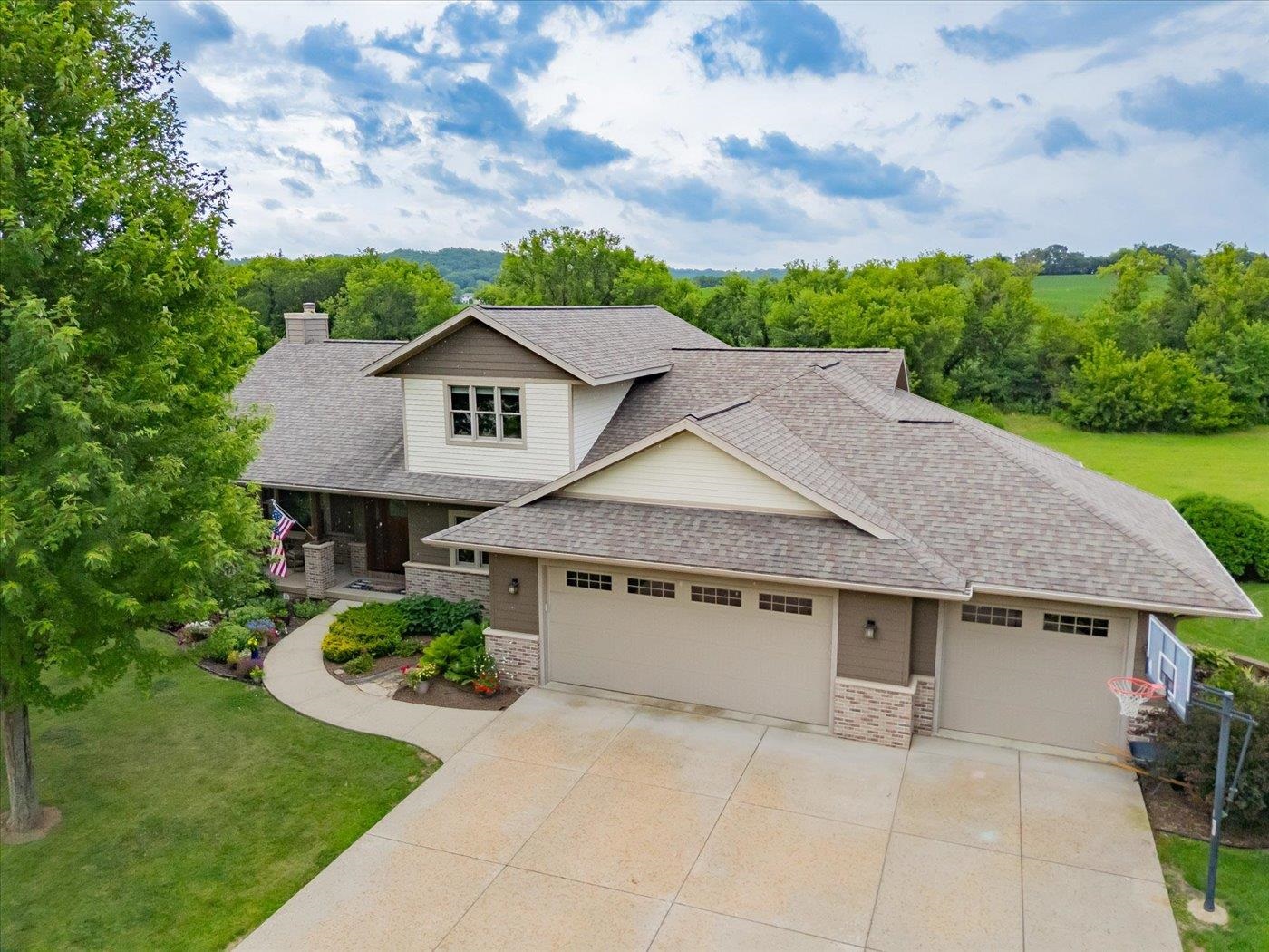 7022 Laufenberg Boulevard