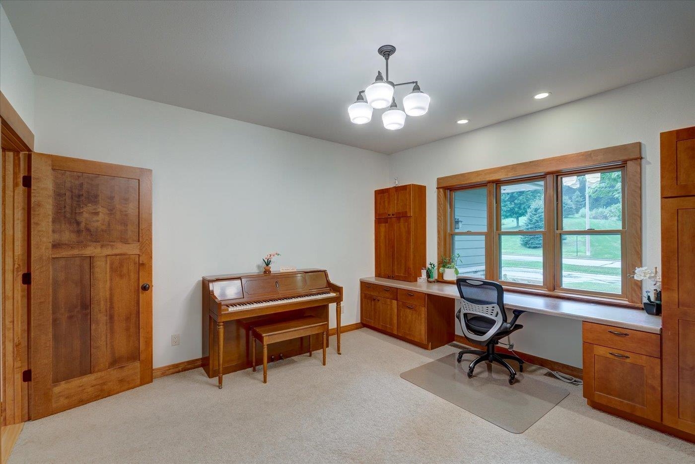 7022 Laufenberg Boulevard