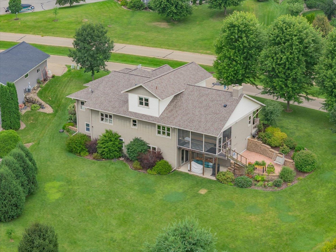 7022 Laufenberg Boulevard