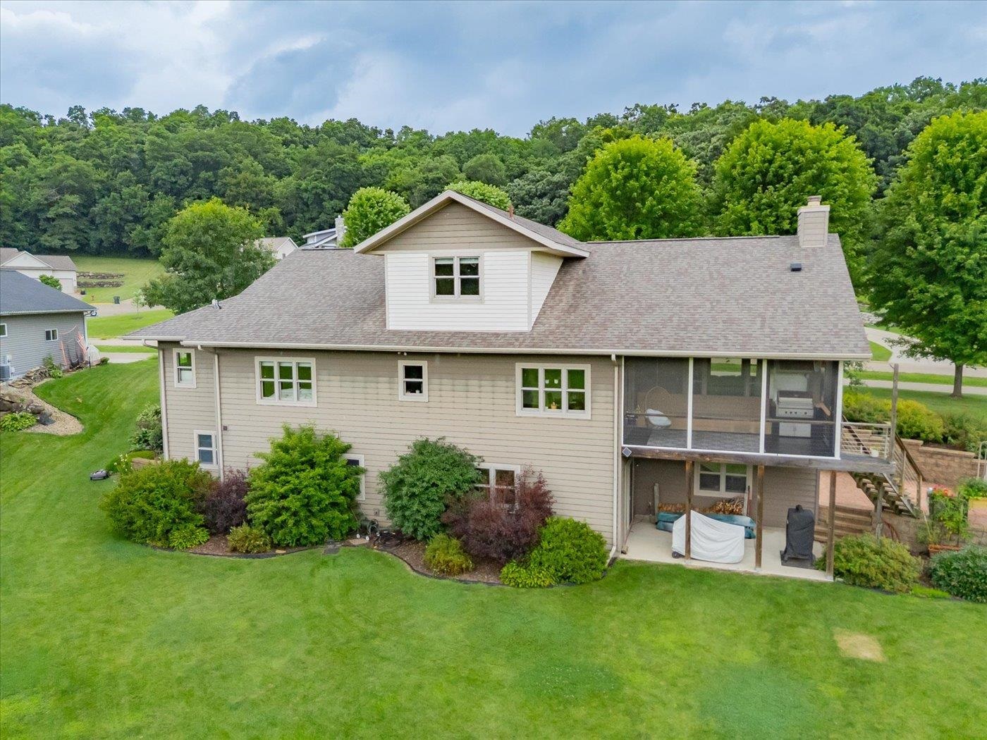 7022 Laufenberg Boulevard