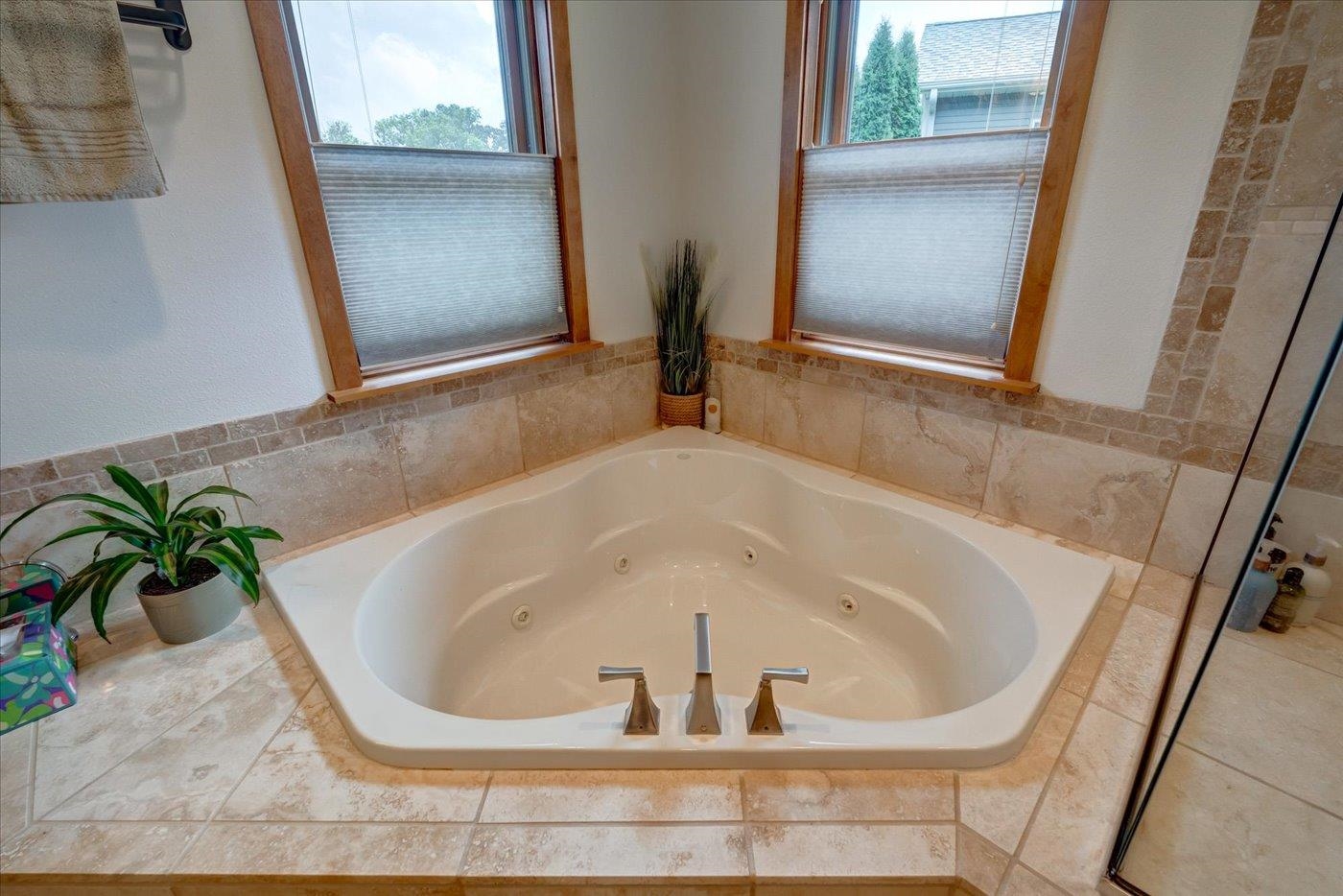 7022 Laufenberg Boulevard