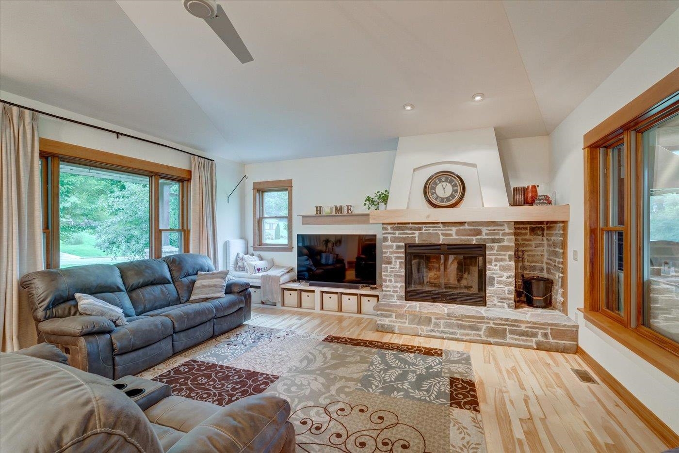 7022 Laufenberg Boulevard