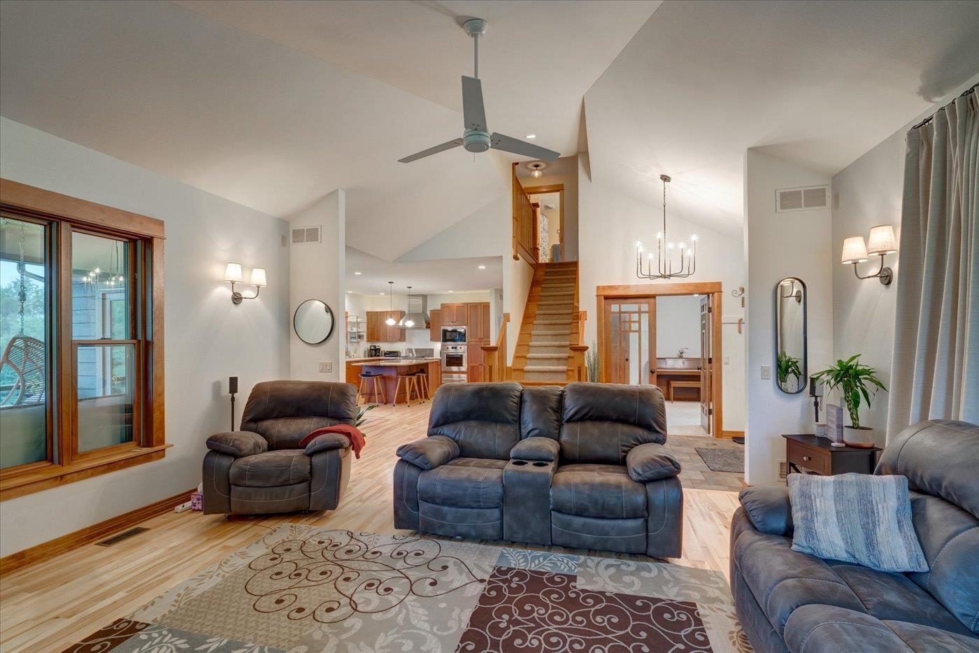 7022 Laufenberg Boulevard