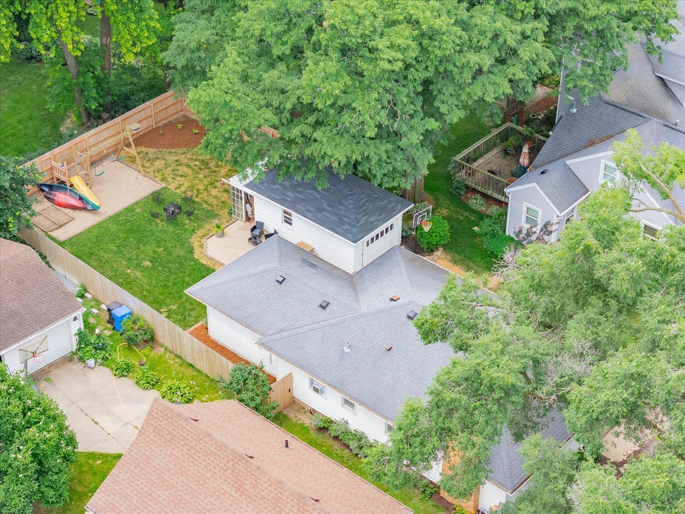 7213 Elmwood Avenue