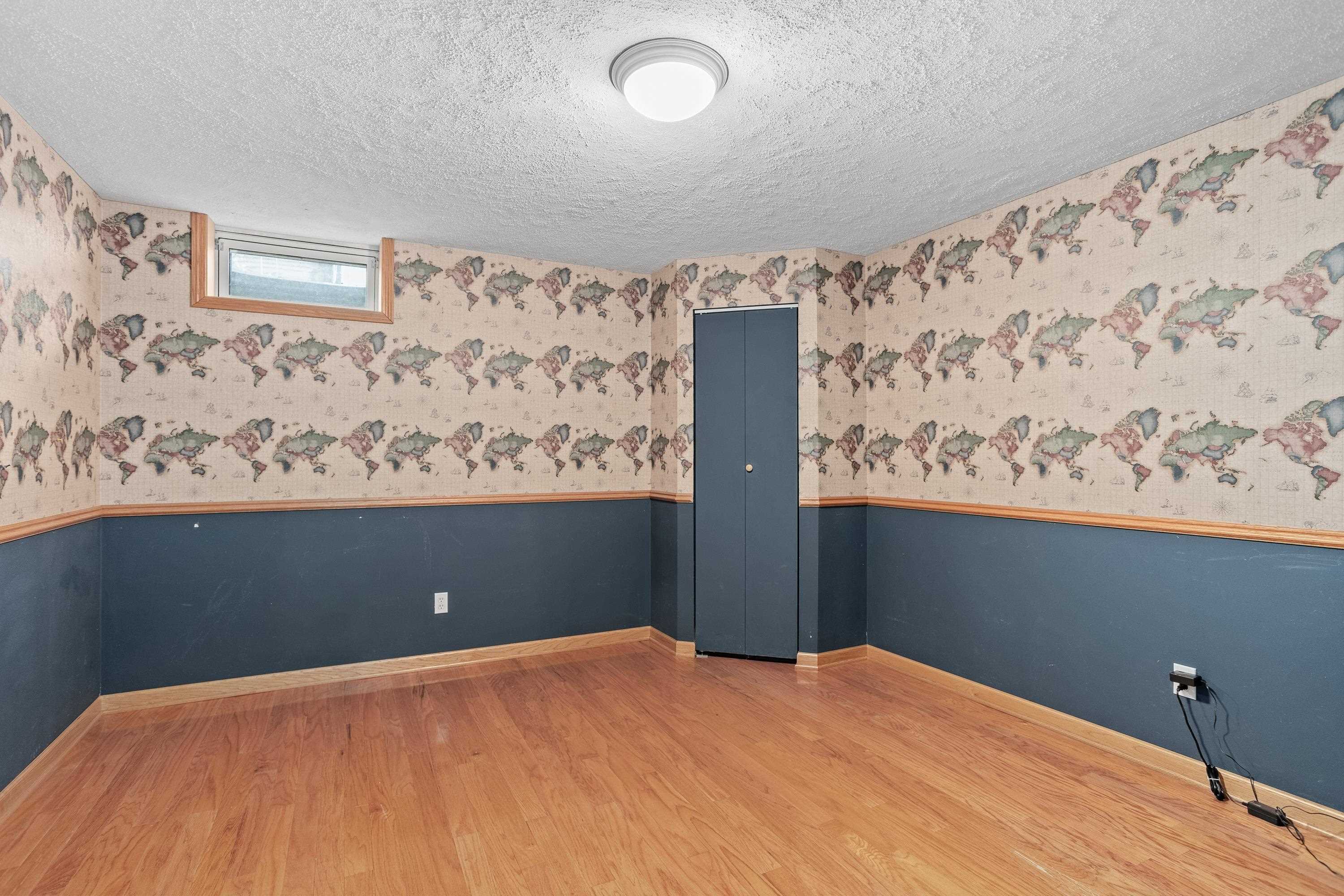 320 Pleasant Street