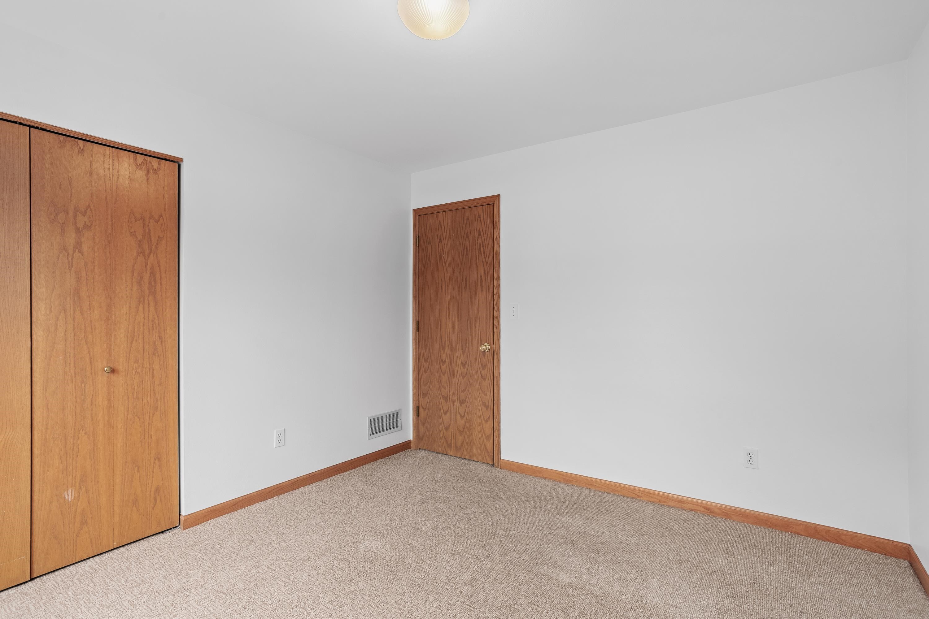 320 Pleasant Street