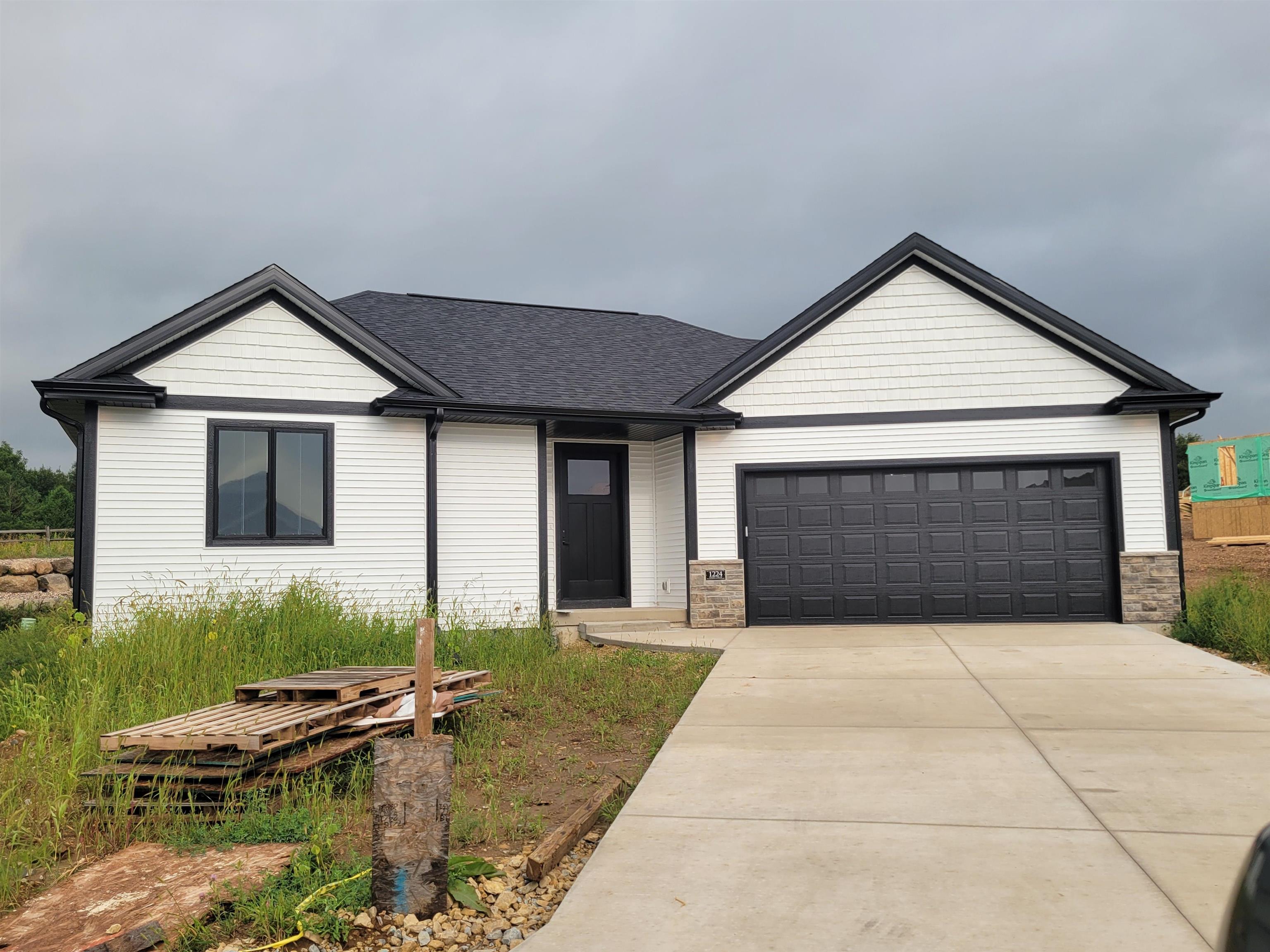 1224 Tivoli Circle
