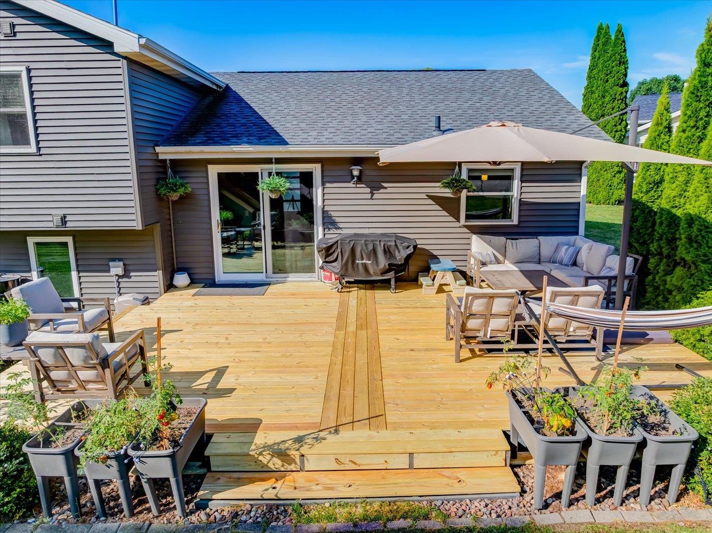 5726 Bellows Circle