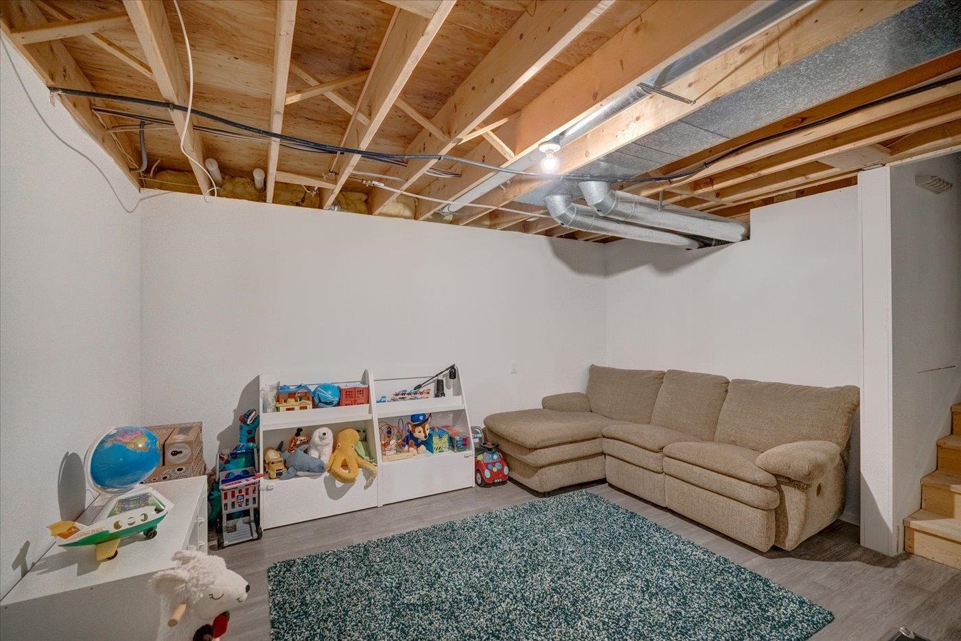 5726 Bellows Circle