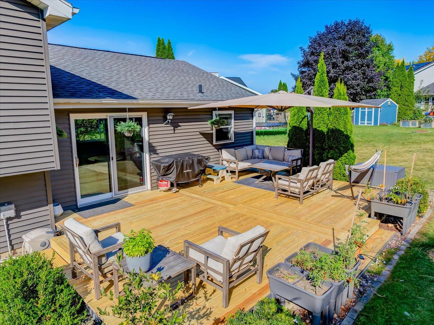 5726 Bellows Circle
