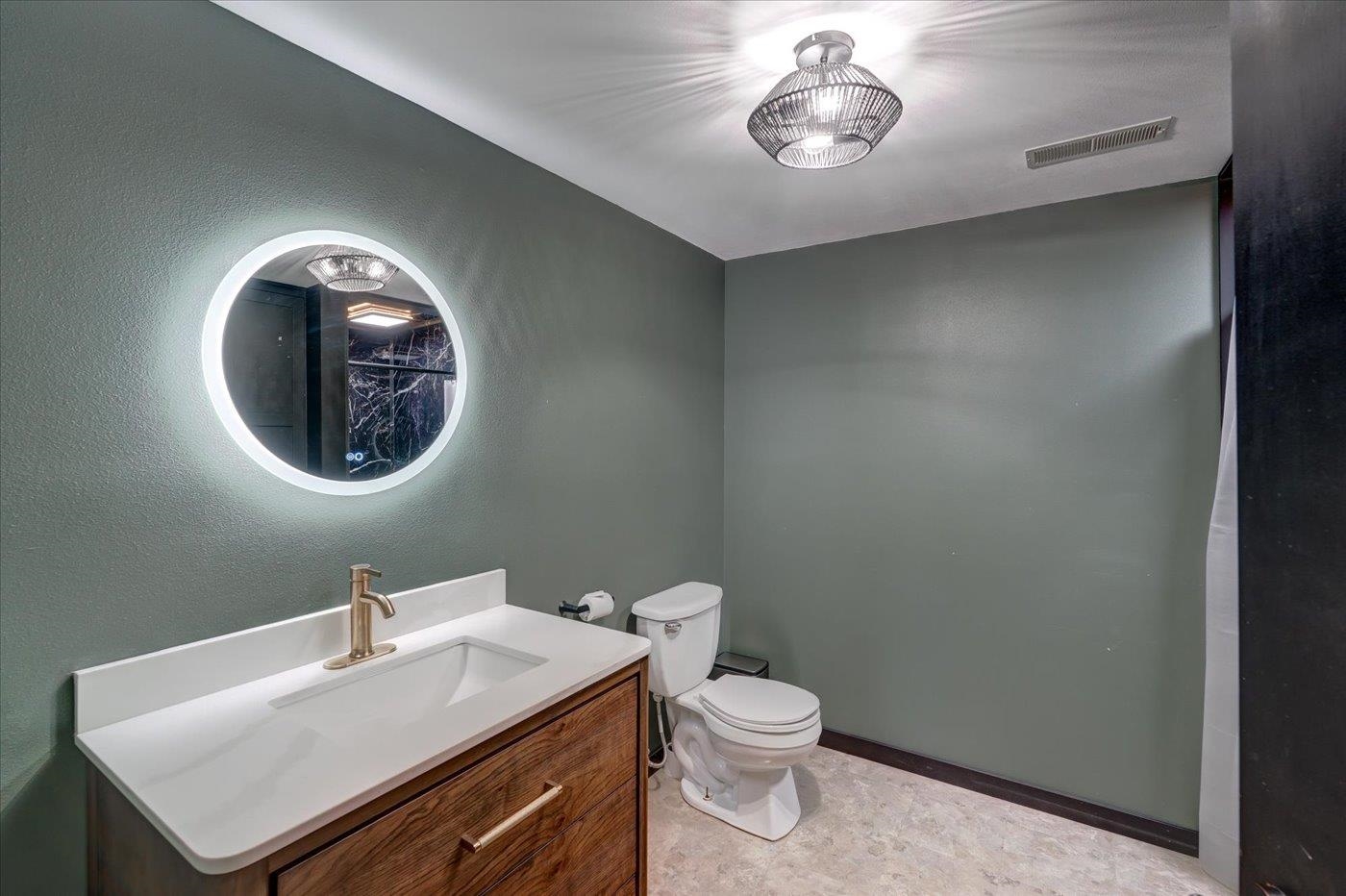 5726 Bellows Circle