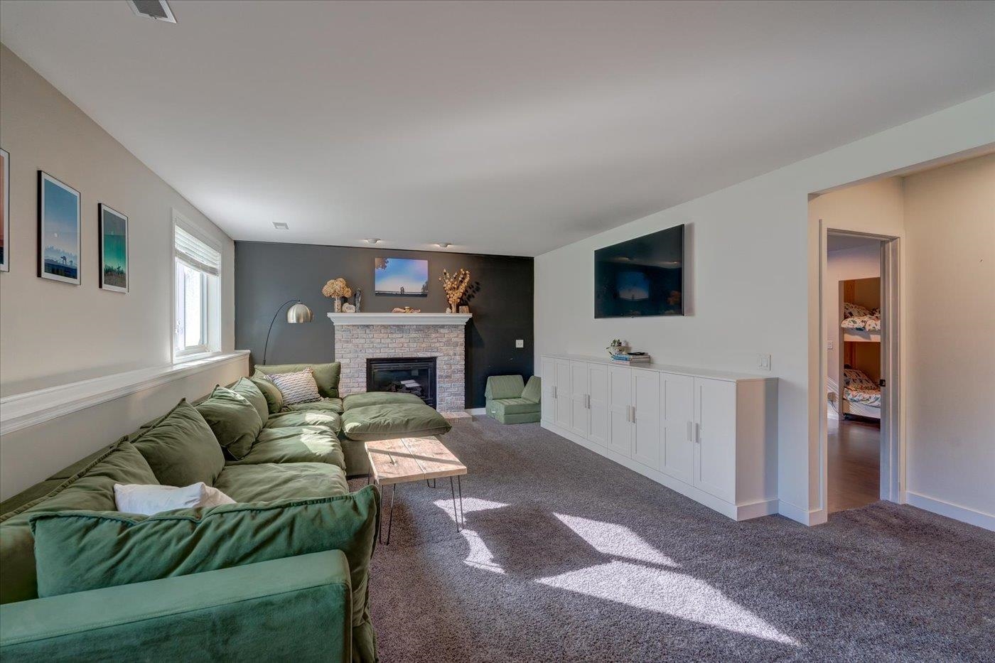 5726 Bellows Circle
