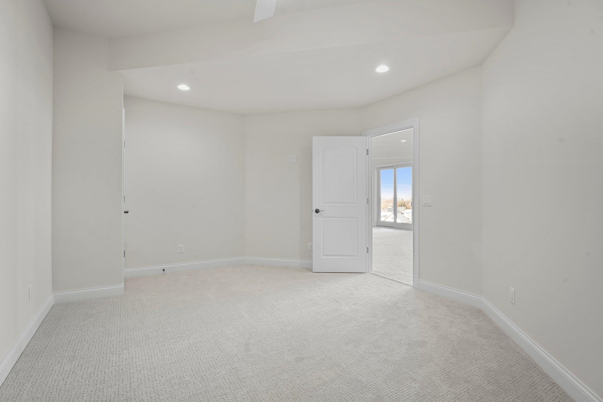 625 Interlachen Avenue