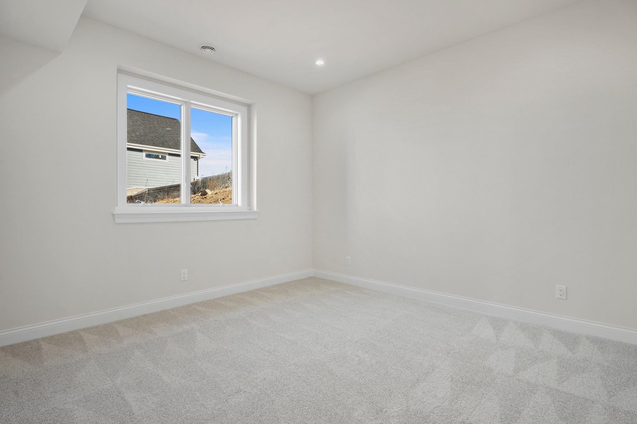 625 Interlachen Avenue