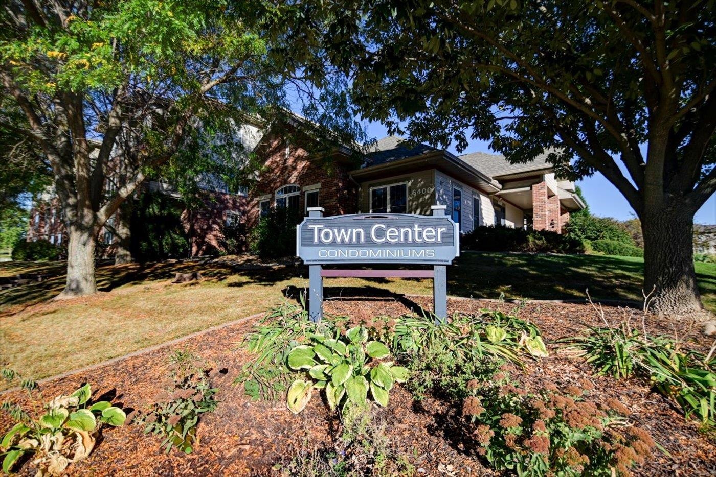 101 Metro Terrace 303