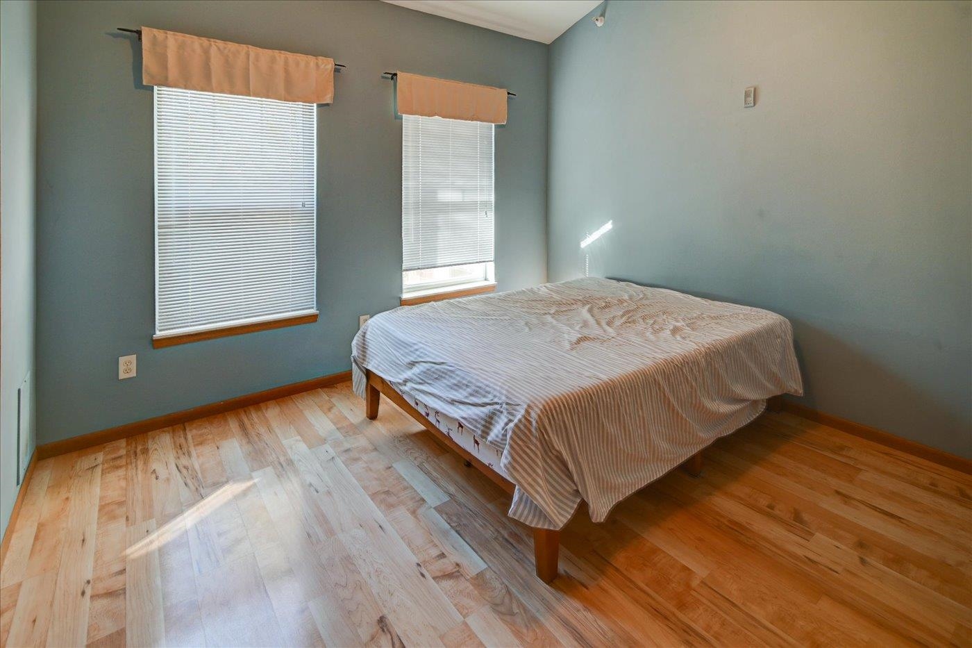 101 Metro Terrace 303