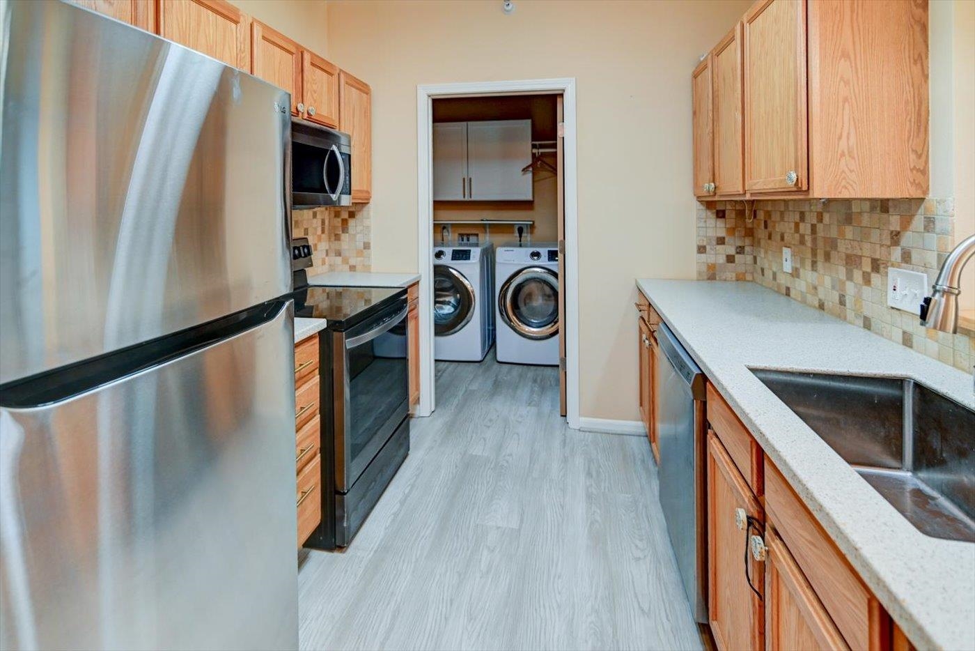 101 Metro Terrace 303