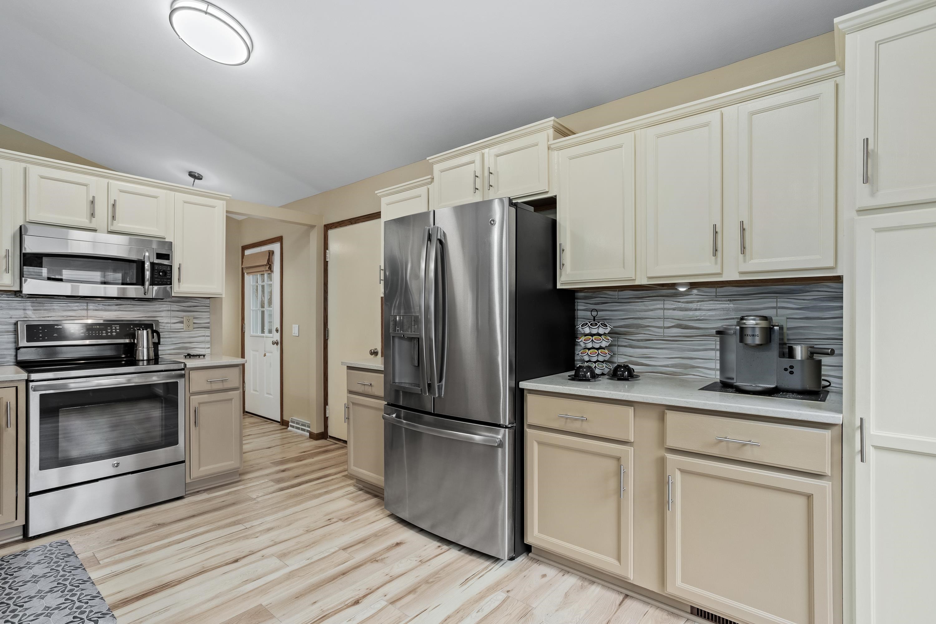 3381 Basil Drive