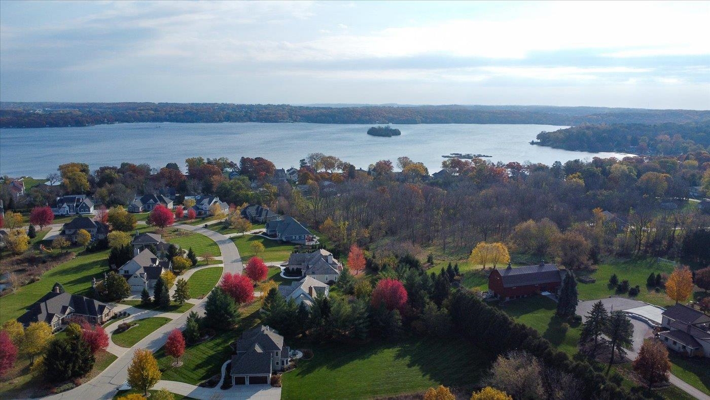 1958 Hillcrest Drive