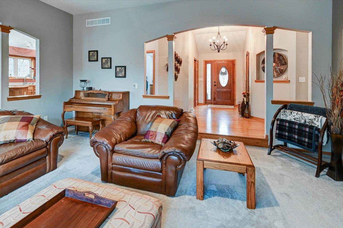 1958 Hillcrest Drive