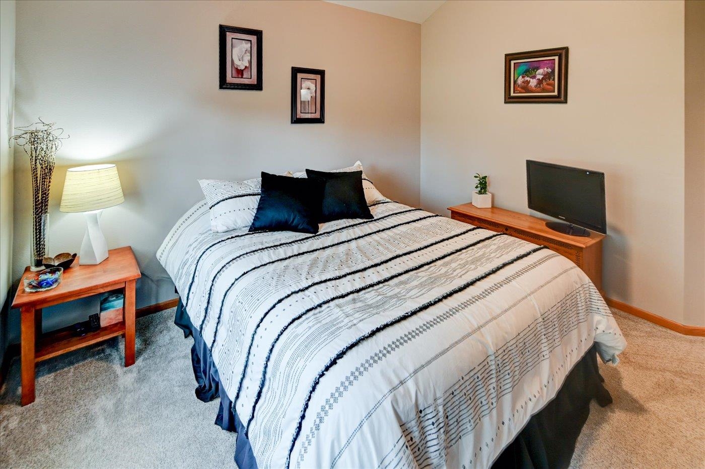 1958 Hillcrest Drive