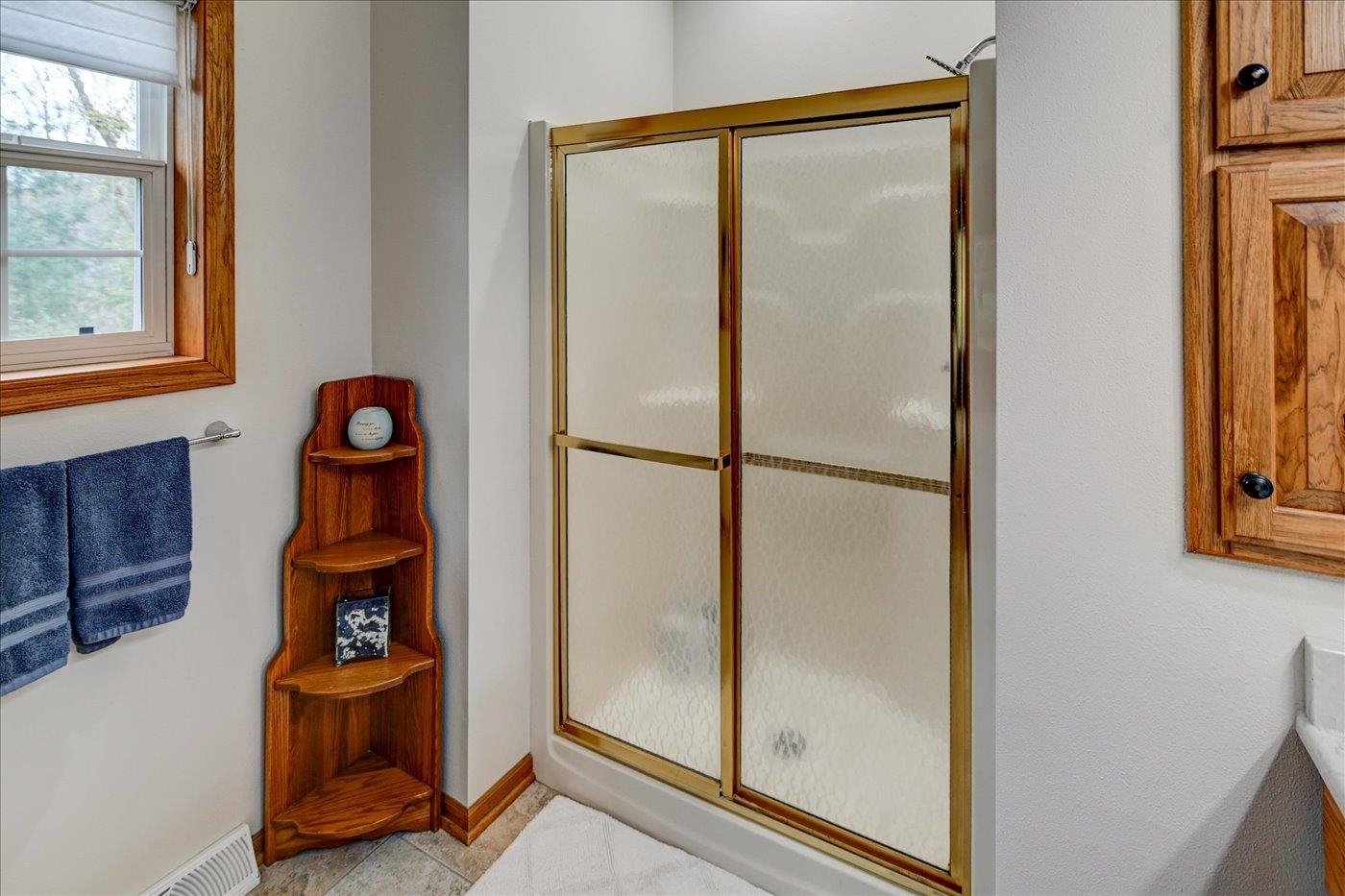 1958 Hillcrest Drive