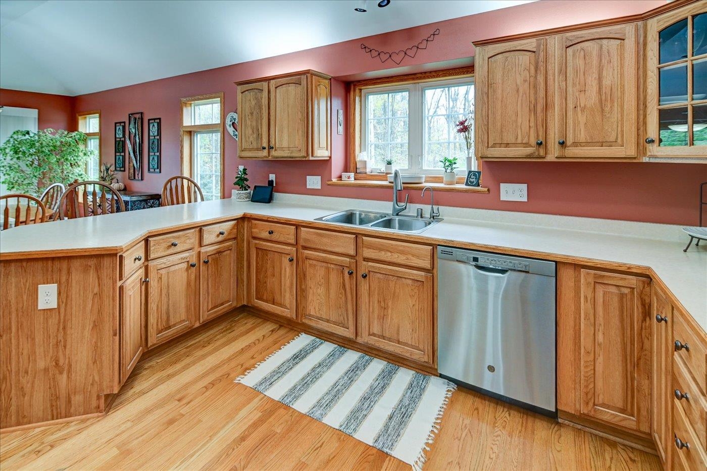 1958 Hillcrest Drive